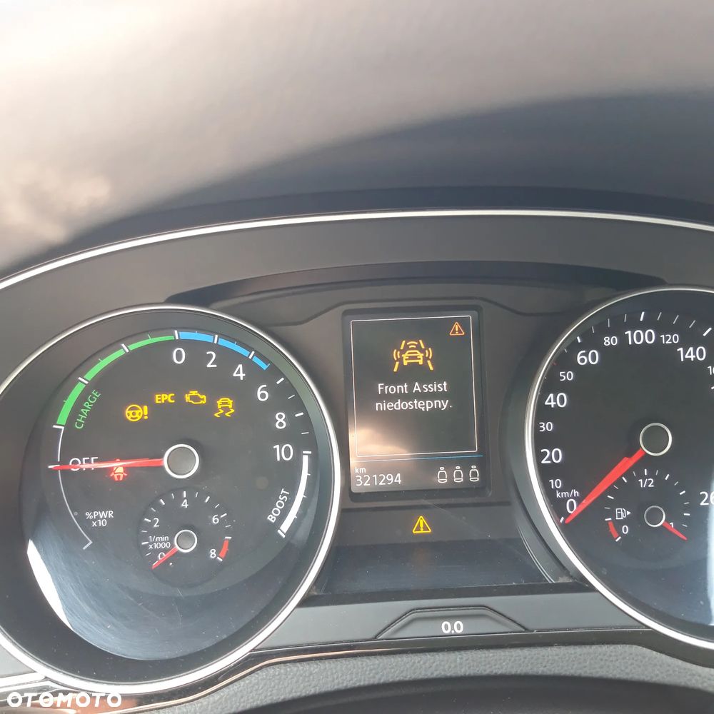 Volkswagen Passat - 8