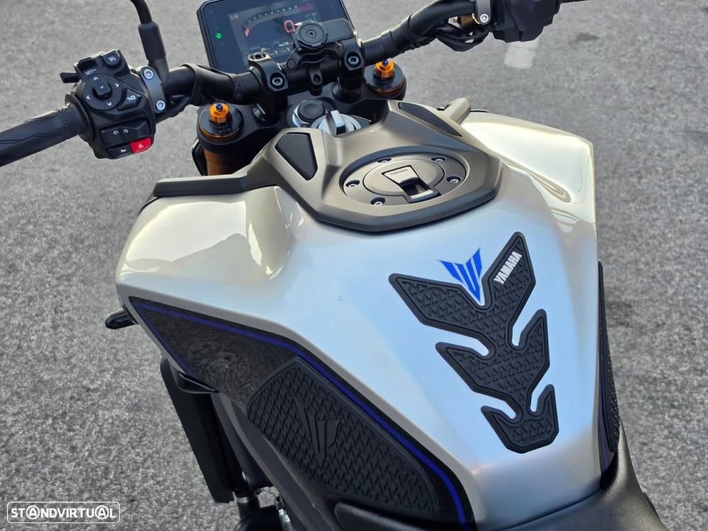 Yamaha MT-09 SP Akrapovic - 7