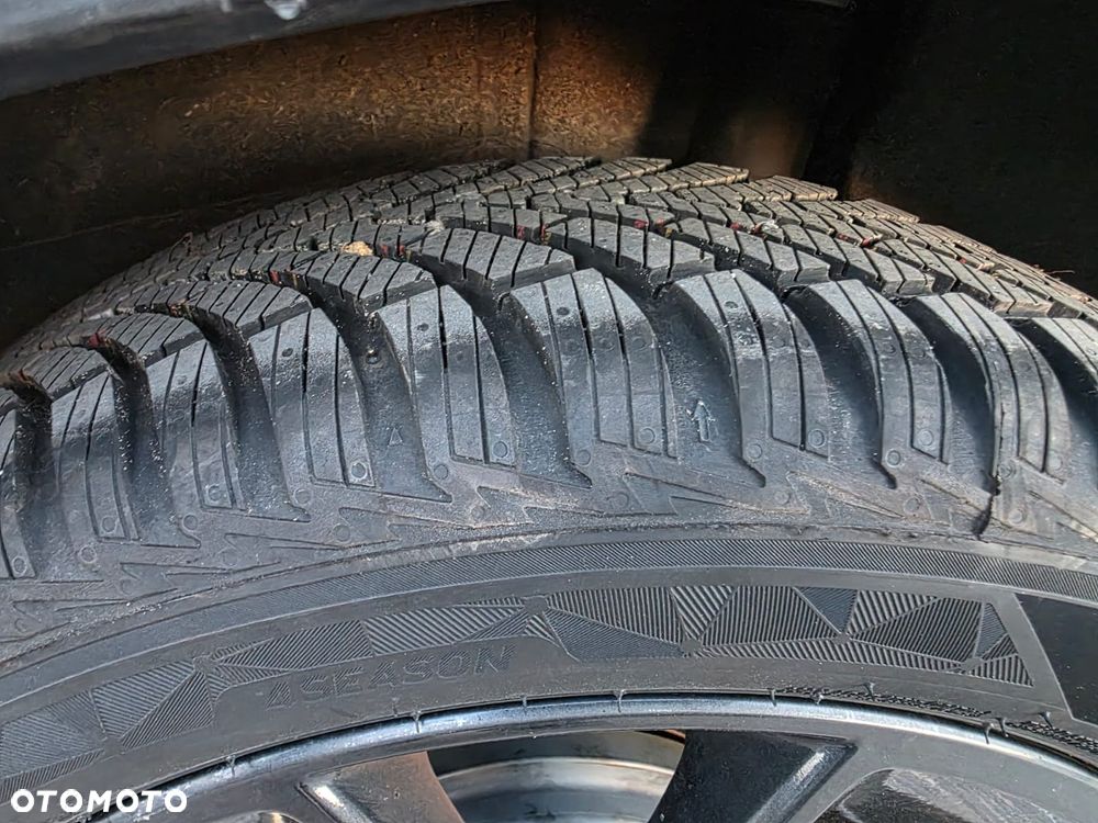 Suzuki Ignis 1.2 Premium - 18