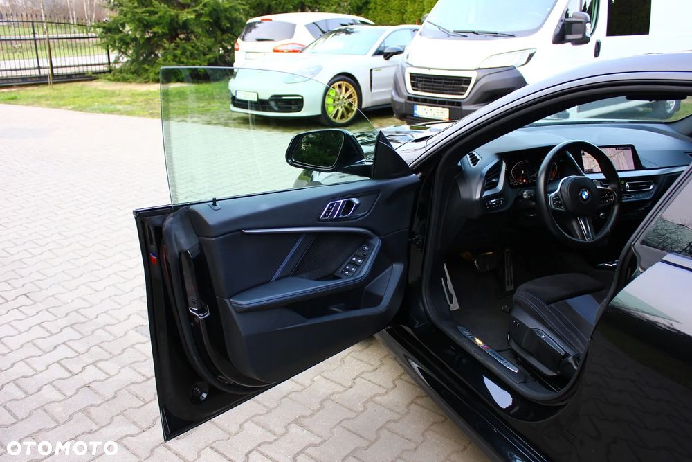 BMW Seria 2 218d M Sport sport - 29