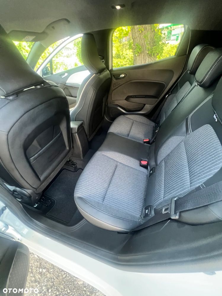 Renault Clio - 8
