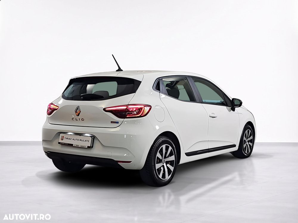 Renault Clio - 6