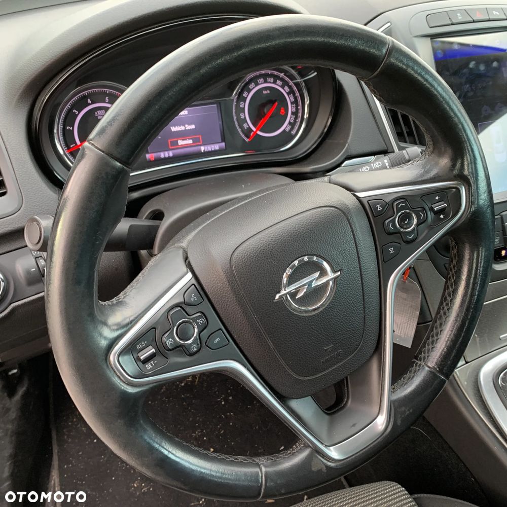 Opel Insignia - 30