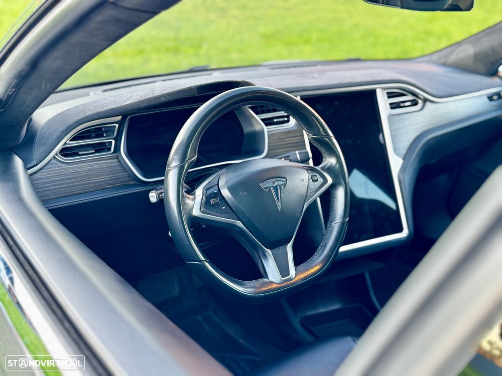 Tesla Model S 85D AWD - 15