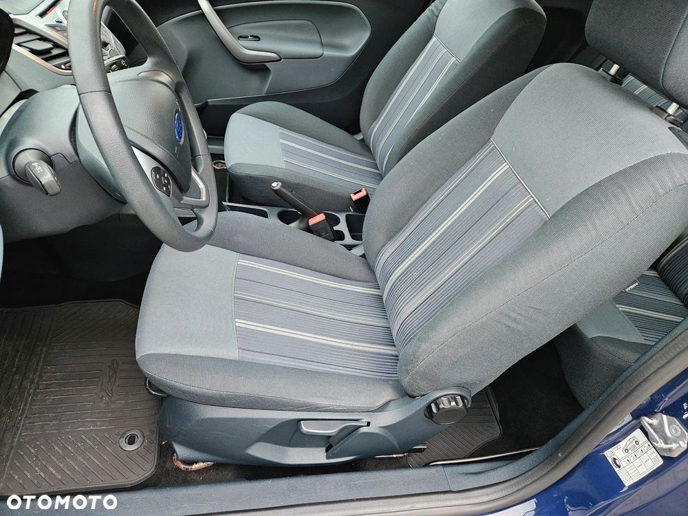 Ford Fiesta 1.25 Champions Edition - 19