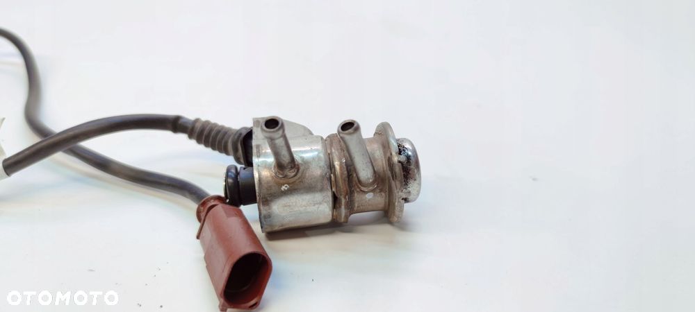 WTRYSKIWACZ ADBLUE AUDI A4 B9 A6 C7 04L131113J USZ - 2