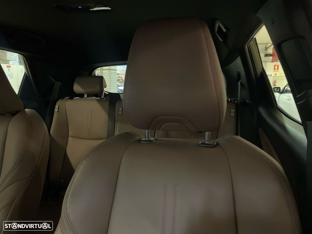 Lexus LBX Elegant - 14