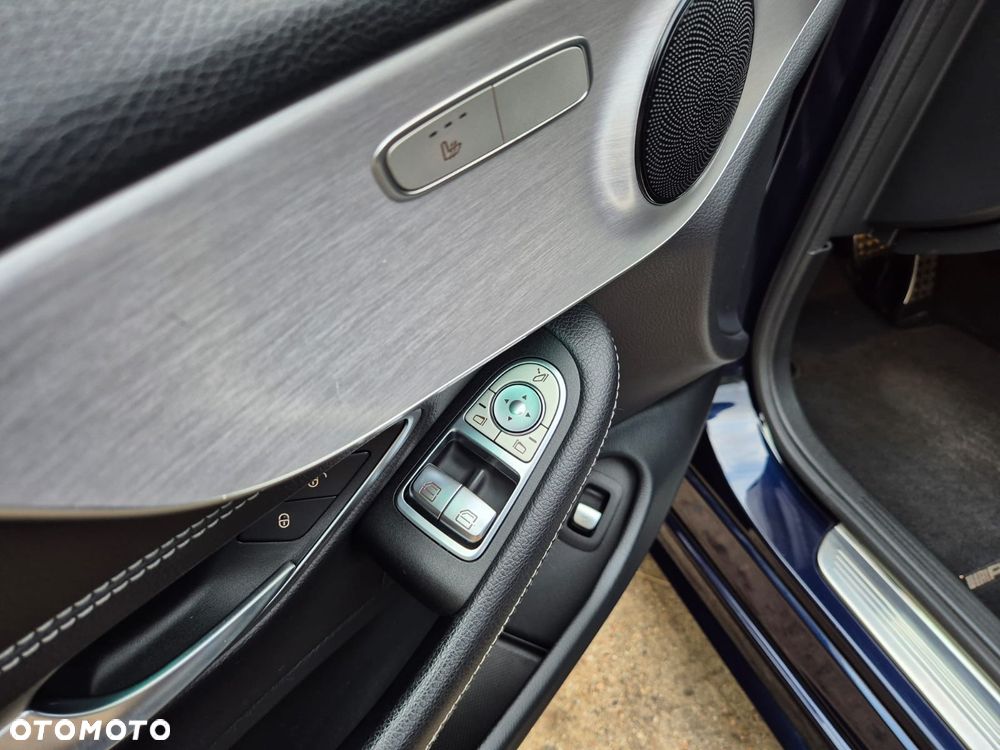 Mercedes-Benz Klasa C 300 d Coupe 9G-TRONIC AMG Line - 33
