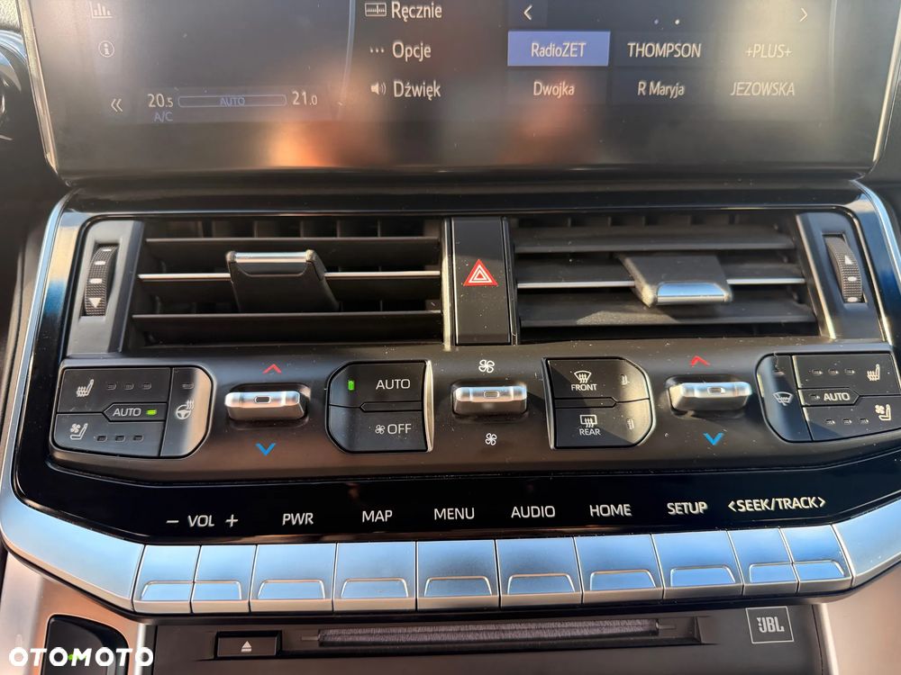 Toyota Land Cruiser - 13