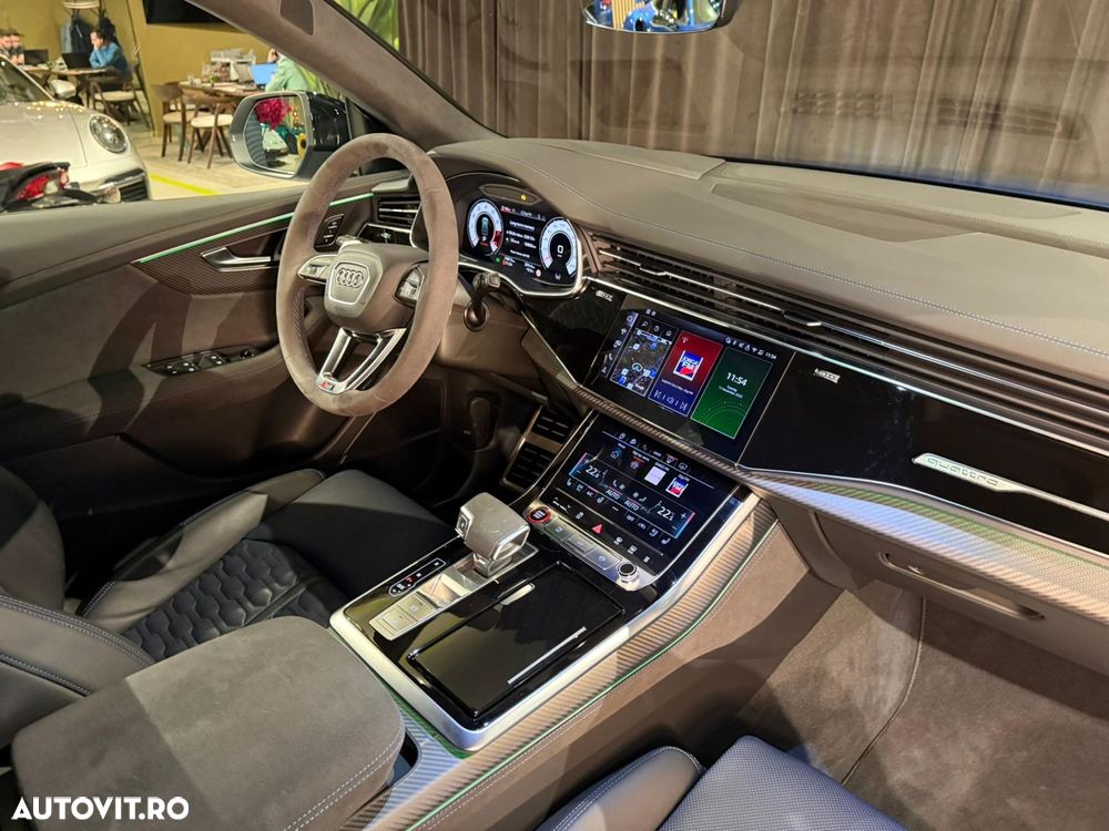 Audi RS Q8 - 32
