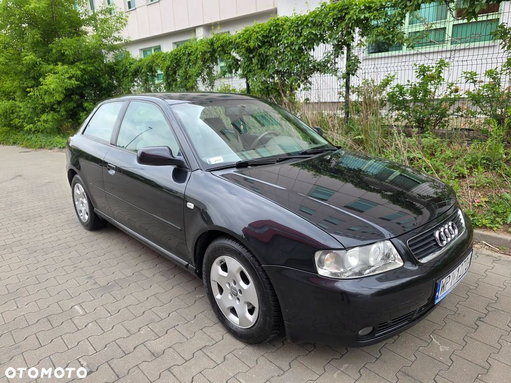 Audi A3 3-drzwiowe 1.6 S Line Sportpaket plus - 1