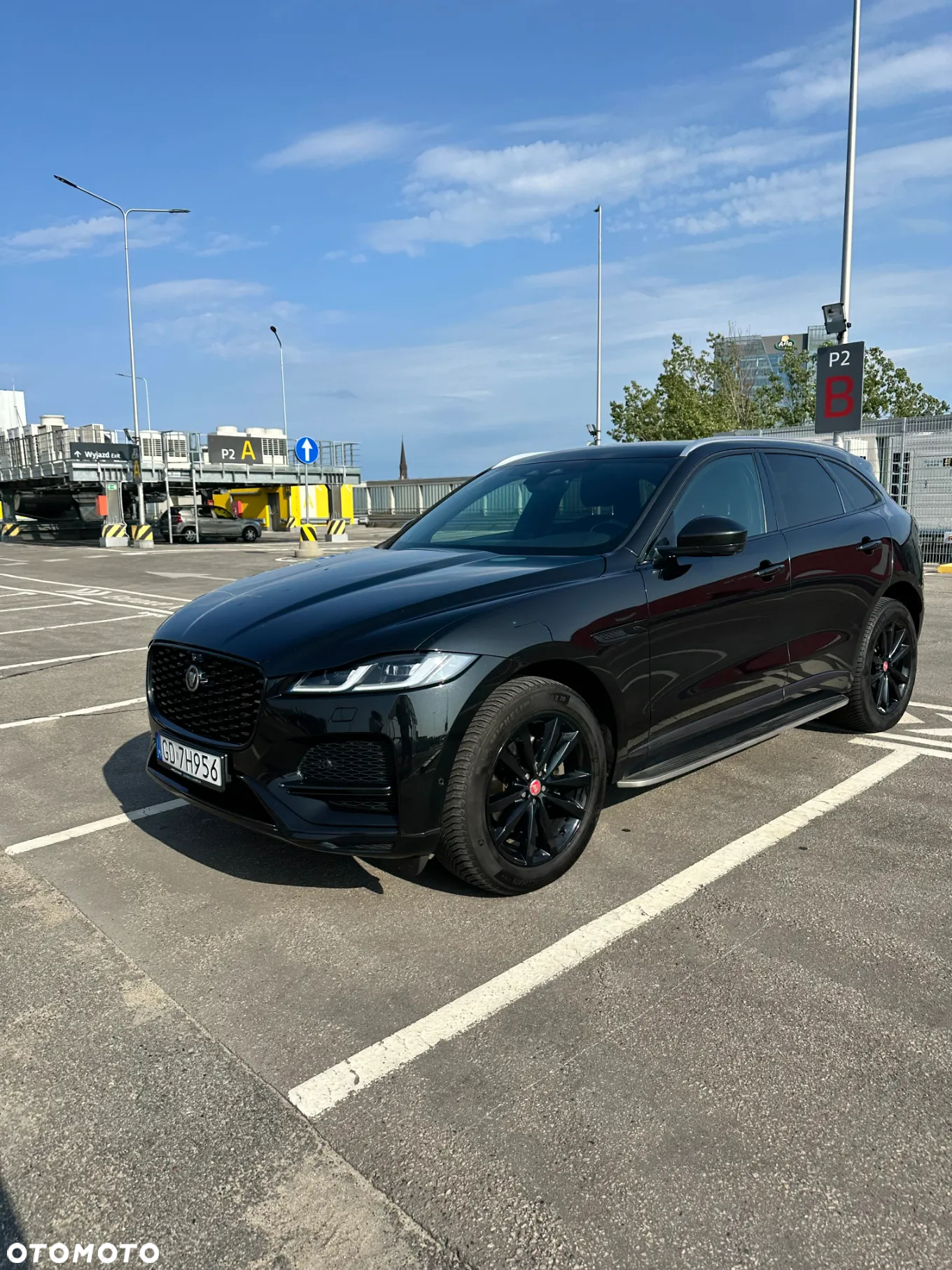 Jaguar F-Pace - 25