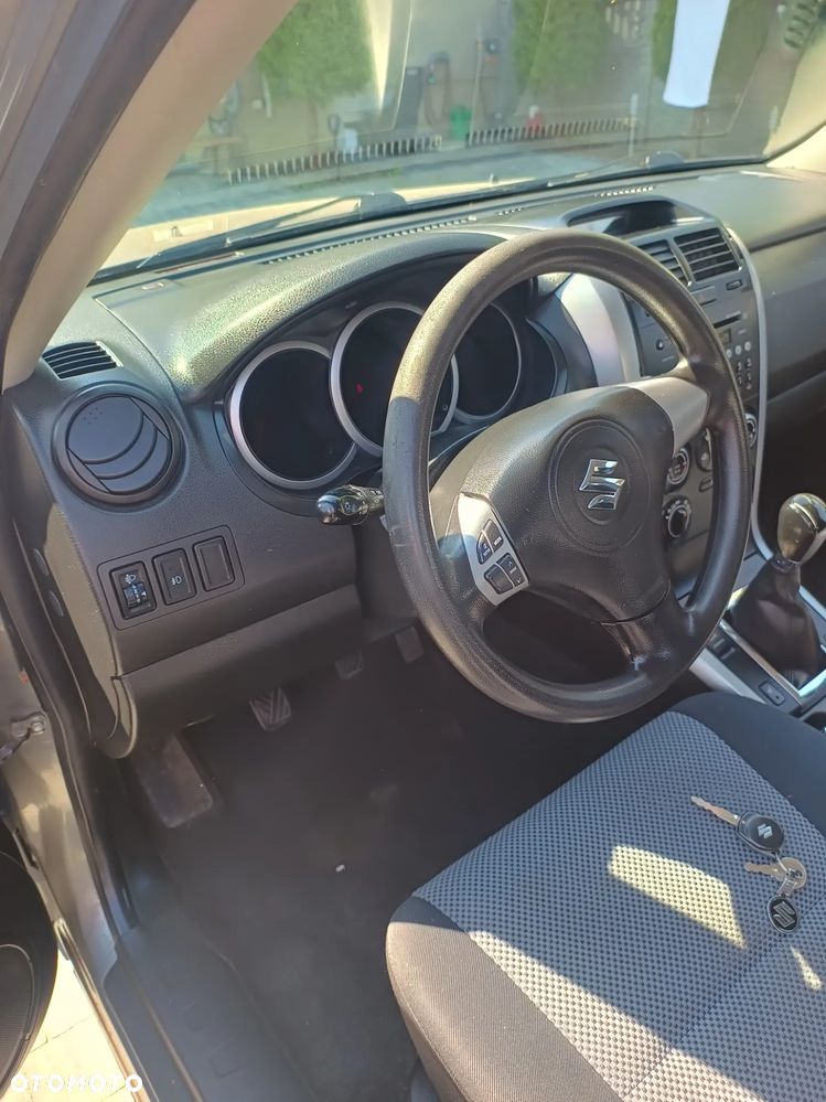 Suzuki Grand Vitara 1.9 DDiS - 7