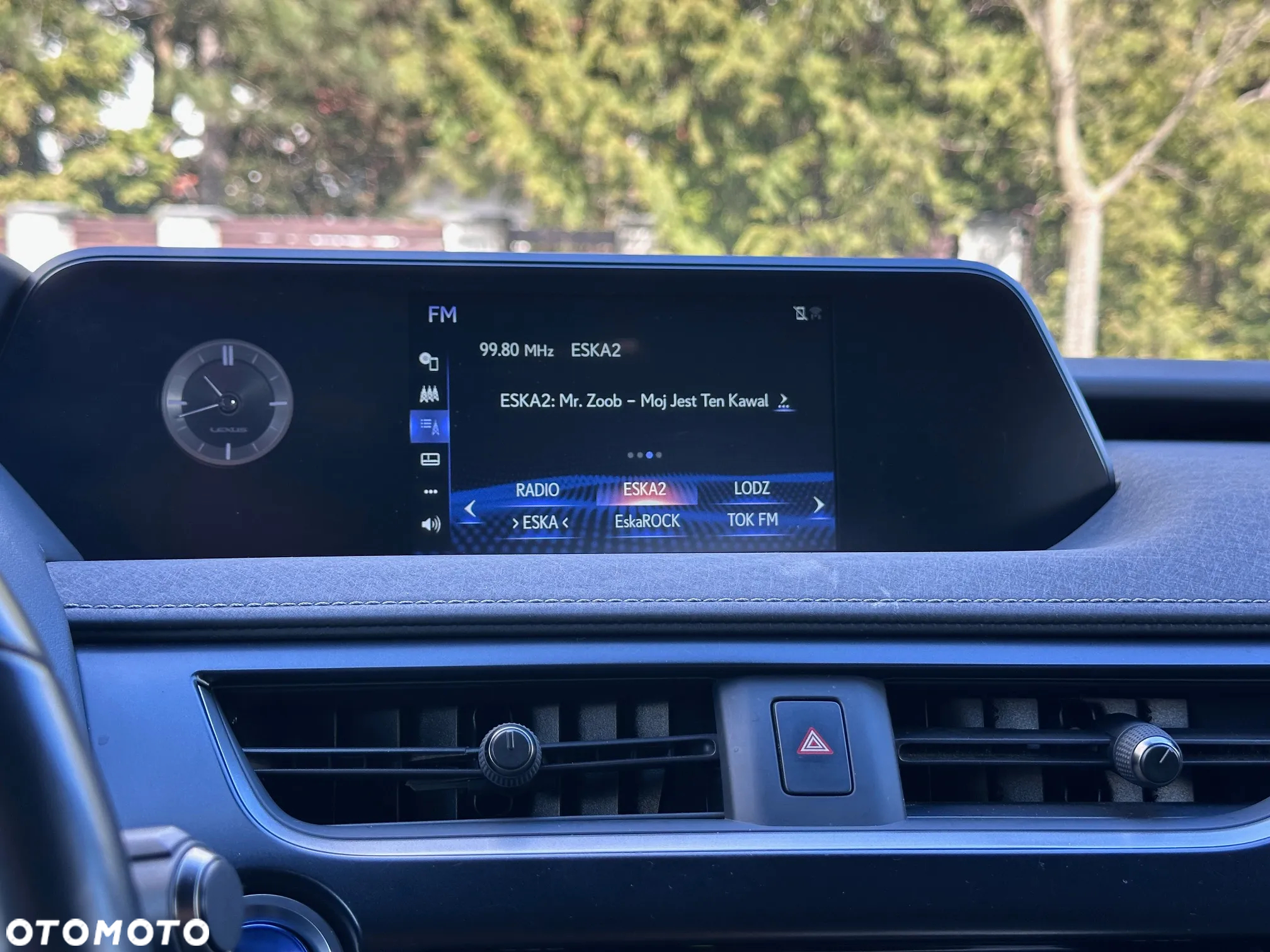 Lexus UX 250h Elegance 2WD - 25