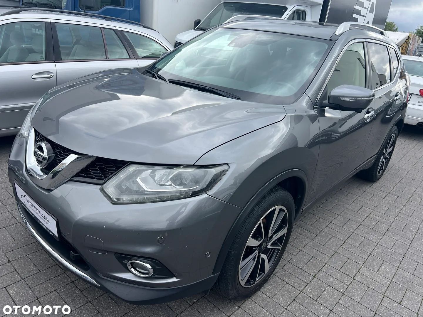 Nissan X-Trail - 1