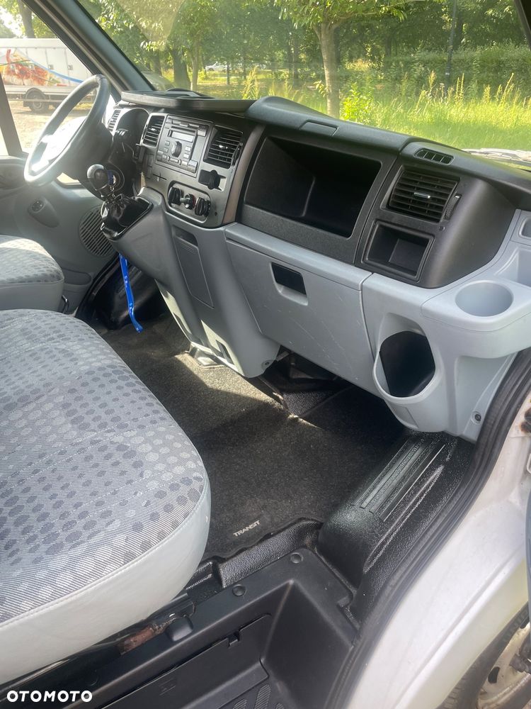 Ford Transit - 17