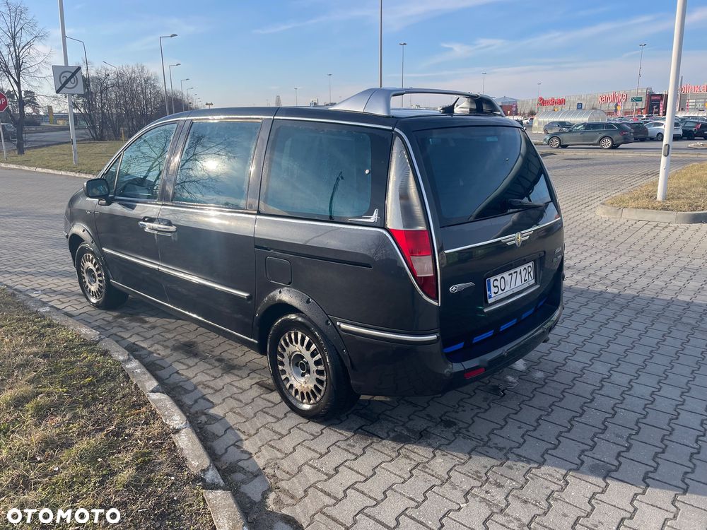 Lancia Phedra 2.0 16V Executive - 5