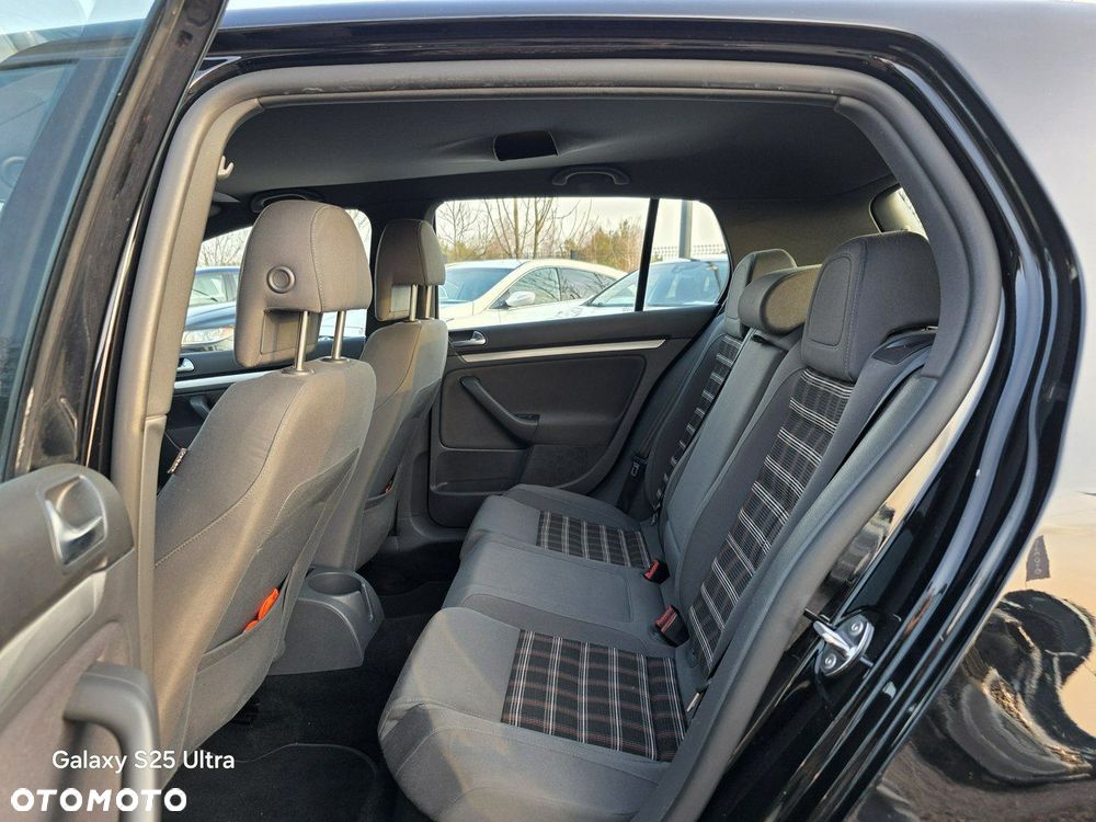 Volkswagen Golf 2.0 GTI - 31