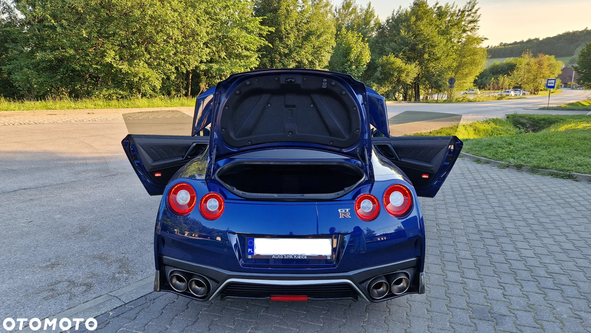 Nissan GT-R Prestige - 9