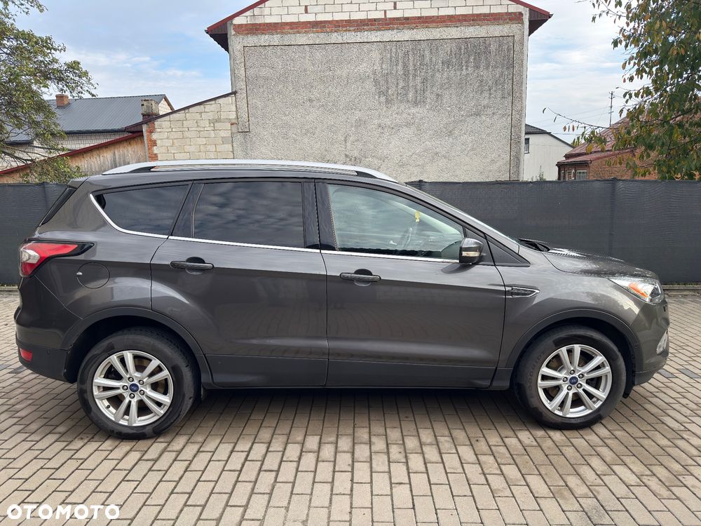 Ford Kuga - 3
