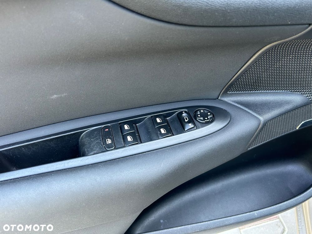 Citroën C4 1.4 VTi Selection - 5