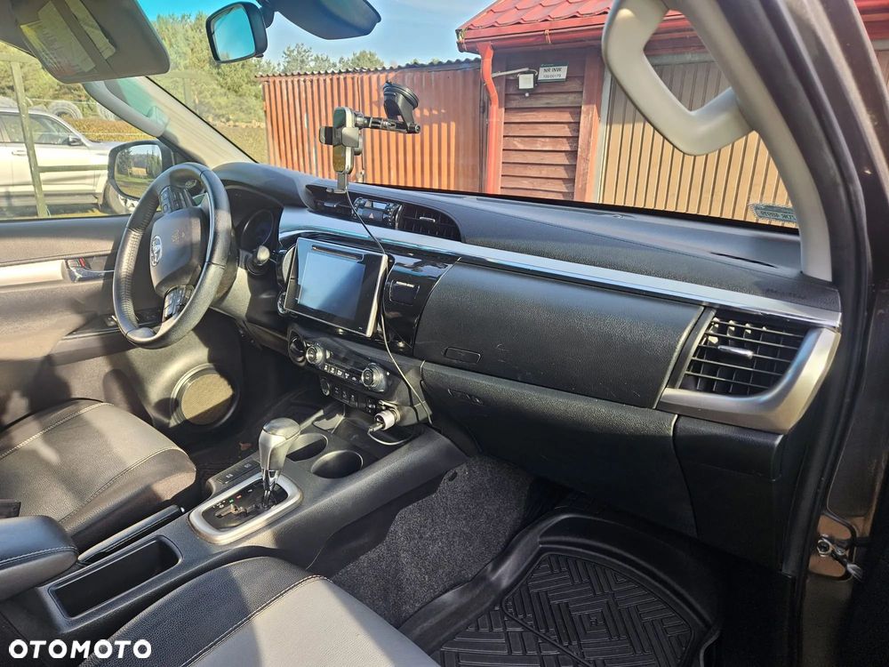 Toyota Hilux 2.4 D-4D Double Cab SR5 4x4 - 22