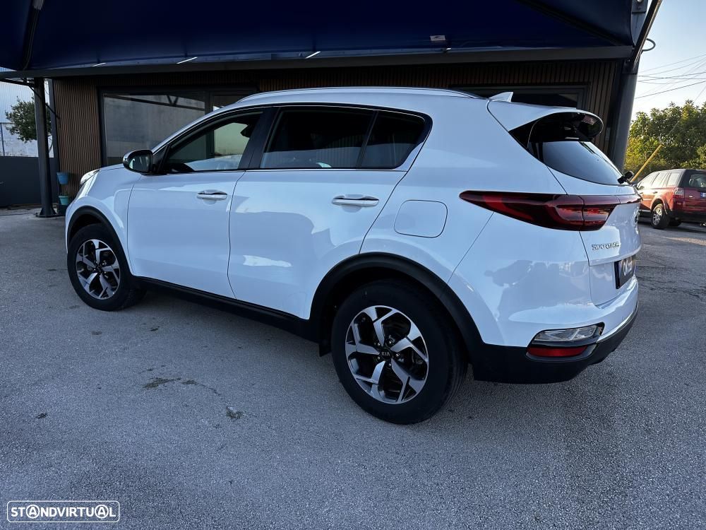 Kia Sportage 1.6 CRDI ISG MHEV Drive - 16