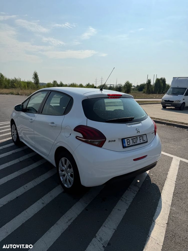 Peugeot 208 1.6 BlueHDi FAP Style - 8