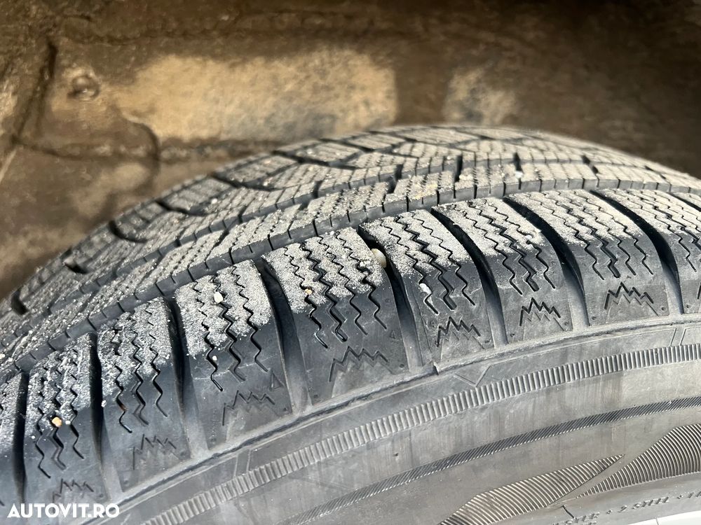 Toyota RAV4 2.2 D-4CAT 4WD Aut Luxury - 13