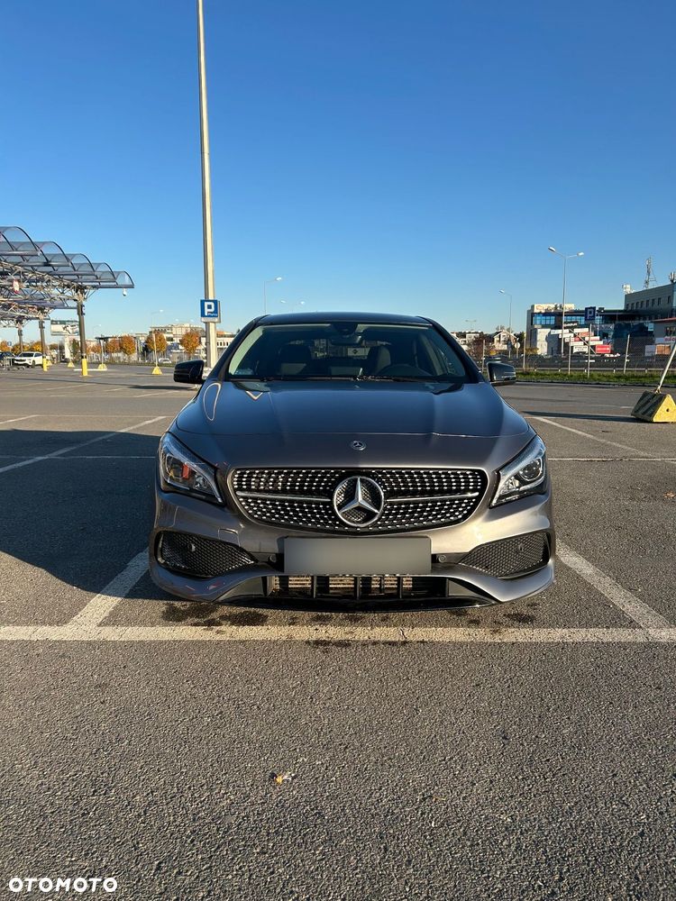 Mercedes-Benz CLA 220 4-Matic AMG Line - 2
