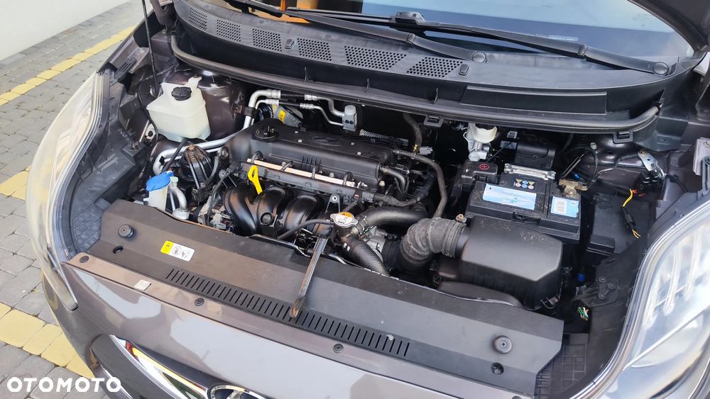 Hyundai ix20 1.4 Comfort - 20
