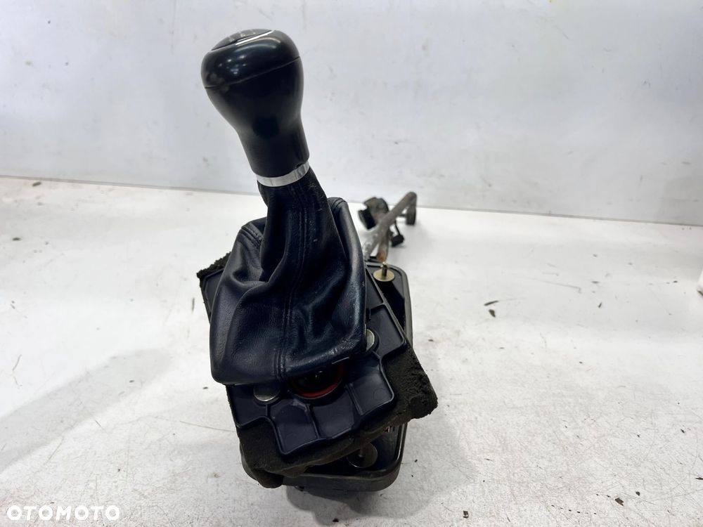WYBIERAK BIEGÓW LEWAREK AUDI A4 B6 B7 8E0711290 8E0711613D 8E0711271G 5-B - 4