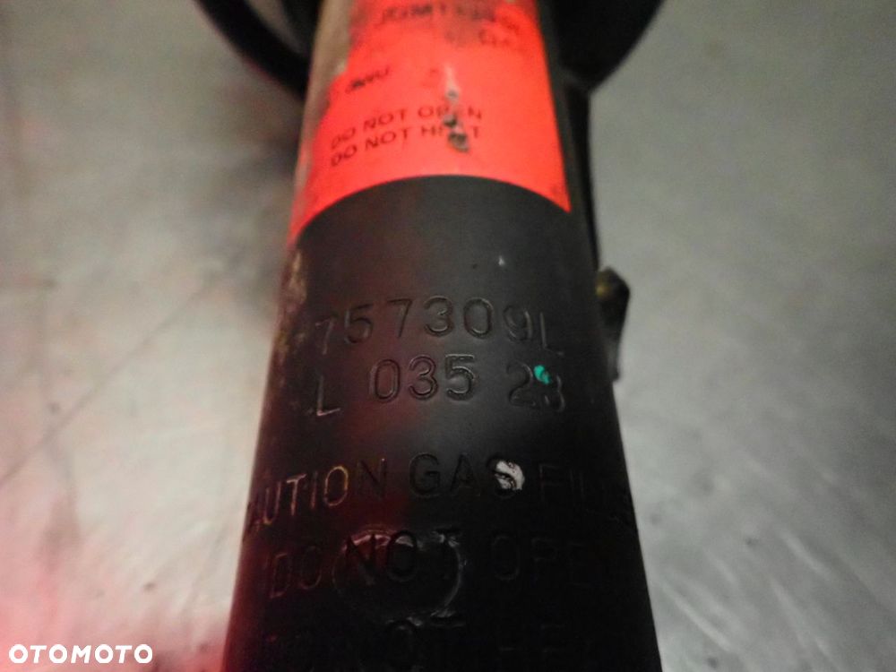 MCPERSON LEWY PRZEDNI BMW E90 325I 2.5 - 3