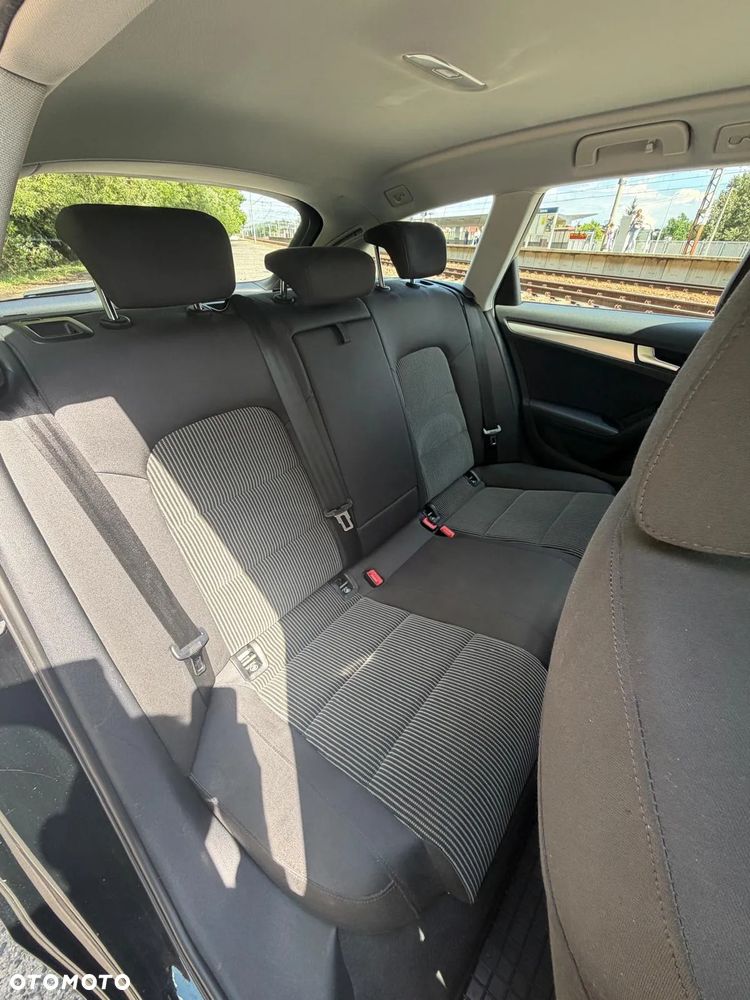 Audi A4 Avant 2.0 TDI - 16