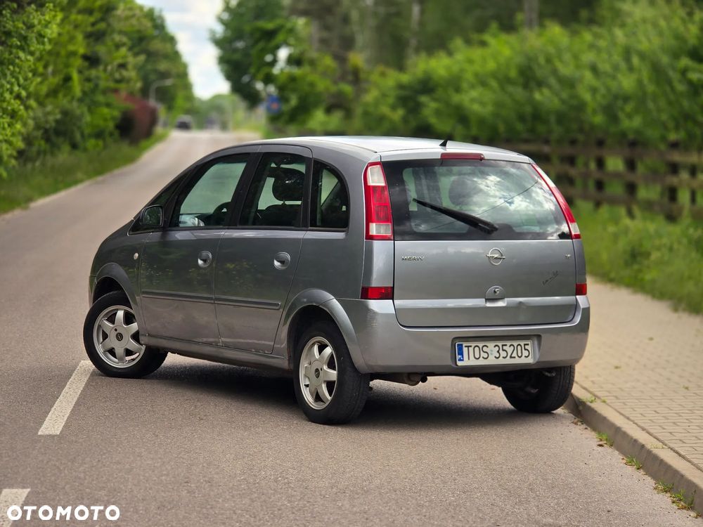 Opel Meriva 1.6 16V Cosmo - 4