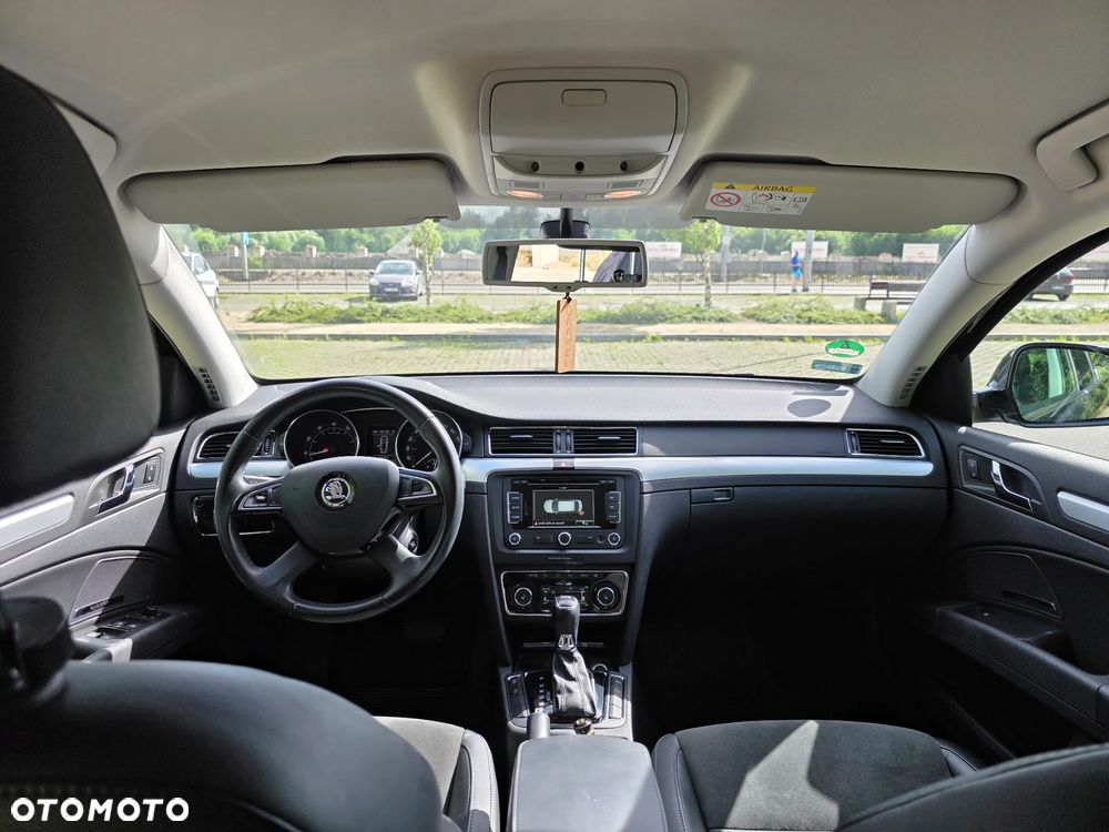 Skoda Superb 2.0 TSI Platinum DSG - 13