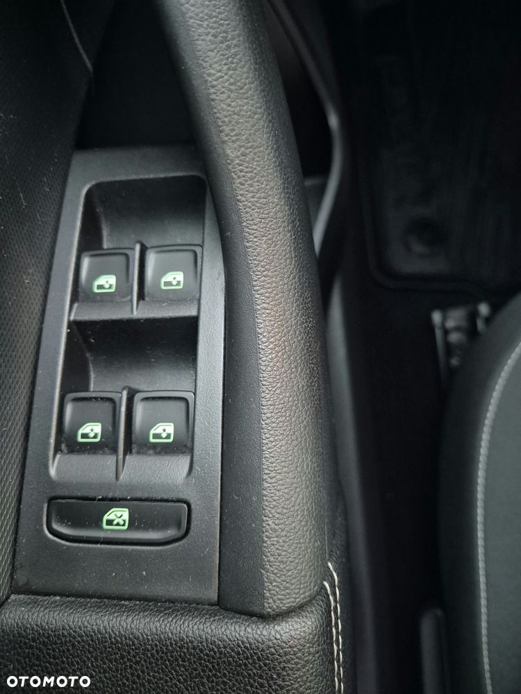Skoda RAPID 1.6 TDI DPF Ambition - 20