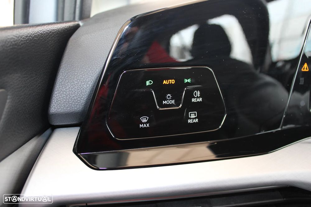 VW Golf 2.0 TDI Life - 19