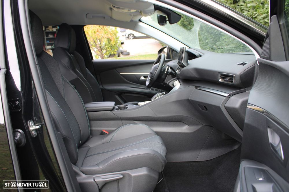 Peugeot 3008 1.6 Hybrid Allure e-EAT8 - 24