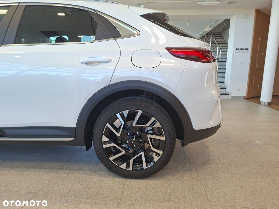 Kia XCeed - 10