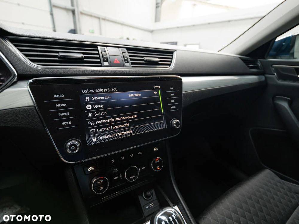 Skoda Superb 2.0 TDI SCR Ambition - 31