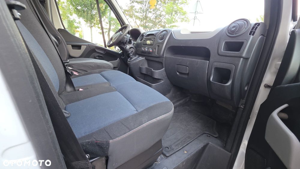 Renault Master - 24