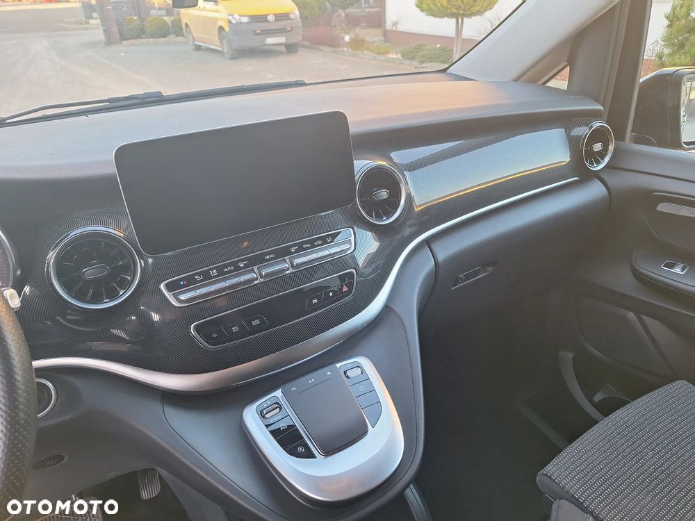 Mercedes-Benz Klasa V - 11