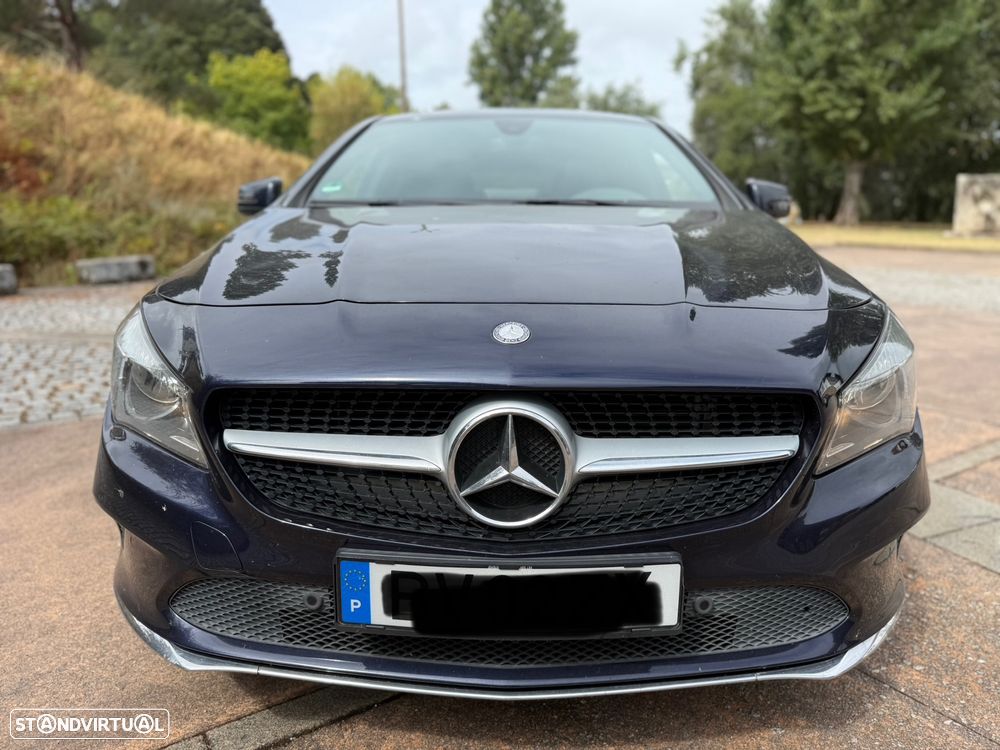 Mercedes-Benz CLA 200 d Shooting Brake - 2