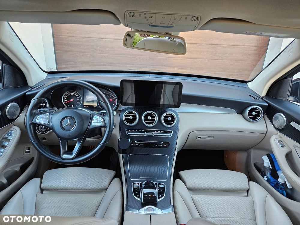 Mercedes-Benz GLC - 13