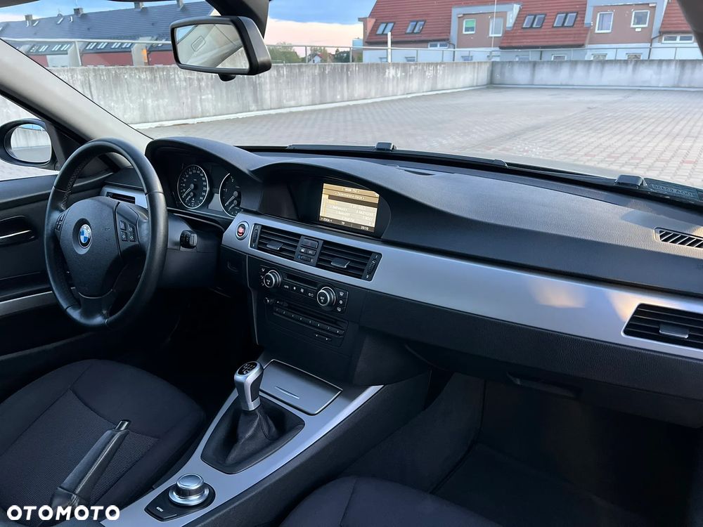 BMW Seria 3 - 15