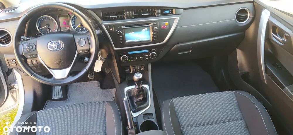Toyota Auris 1.6 Valvematic Edition - 20