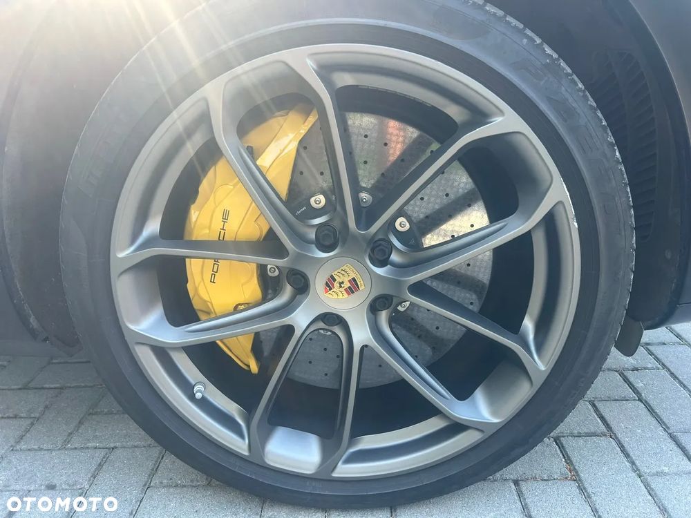 Porsche Cayenne Coupe Turbo - 8