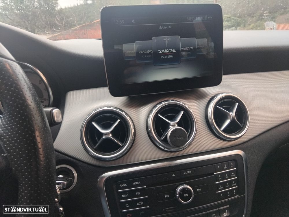 Mercedes-Benz GLA 220 d - 4