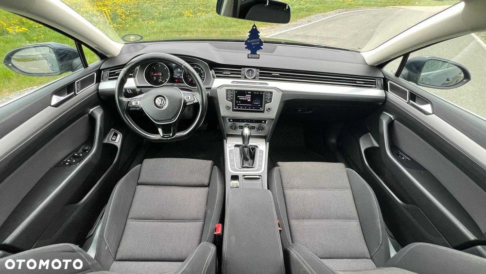 Volkswagen Passat - 6